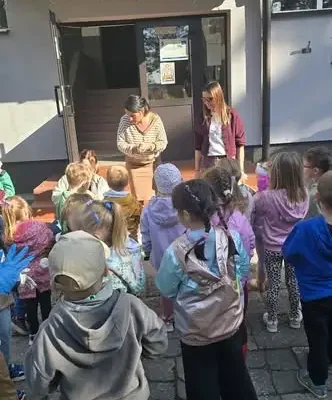 Uczniowie ze szkoły w Bądkowie włączyli się w akcję Sprzątanie Świata