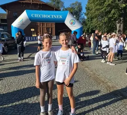 Festiwal Biegowy „Biegamy PoTężnie” w Ciechocinku – uczniowie SP1 z medalami