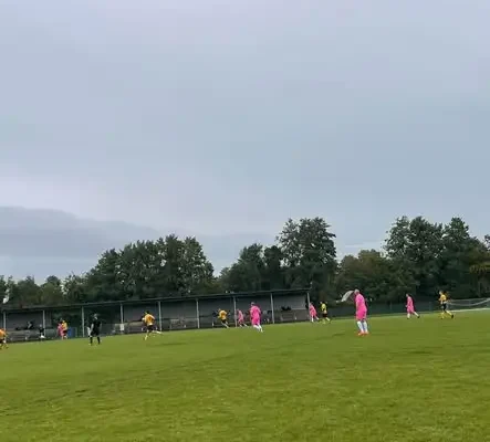 Wysoka porażka seniorów z liderem. Power Chodecz nie dał szans