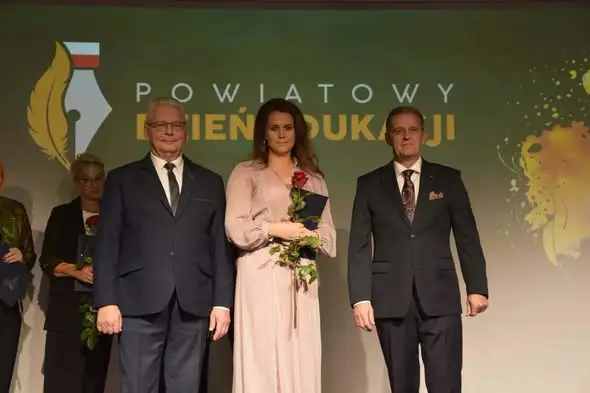 Magdalena Machnowska z tytułem Pedagoga Roku. Szkoła w Bądkowie pełna dumy