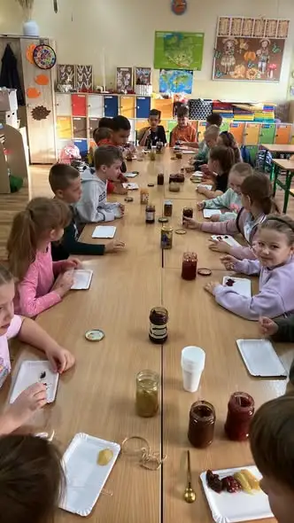 Smaki lata w słoiku – wyjątkowa lekcja w klasie II b