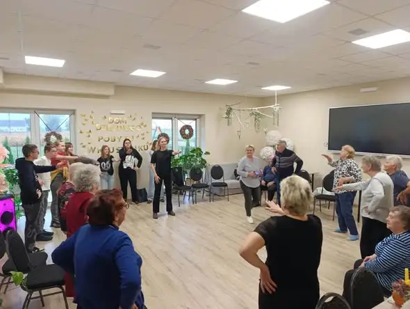 FitSenior w Gminie Koneck: międzypokoleniowa zumba i trening funkcjonalny